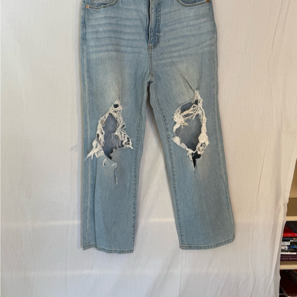 Universal Thread Light Blue Distressed Boyfriend Jeans